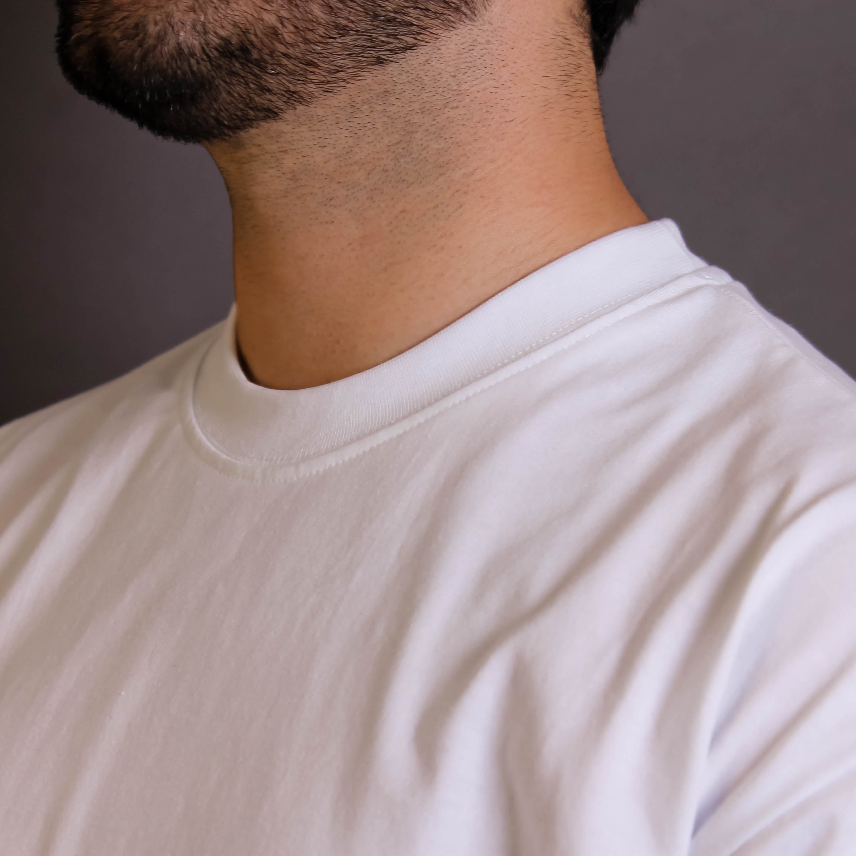 Playera Semioversize Blanco Unisex 240GSM | 100% Algodón Premium